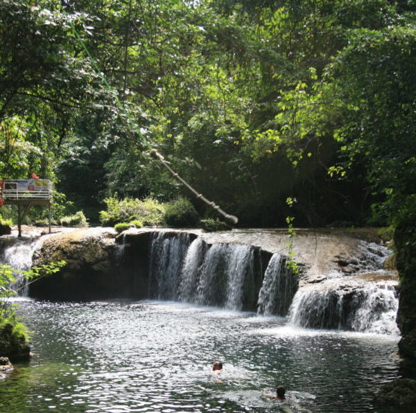 Rarru-River-Vanuatu-Dreams-of-Luxury