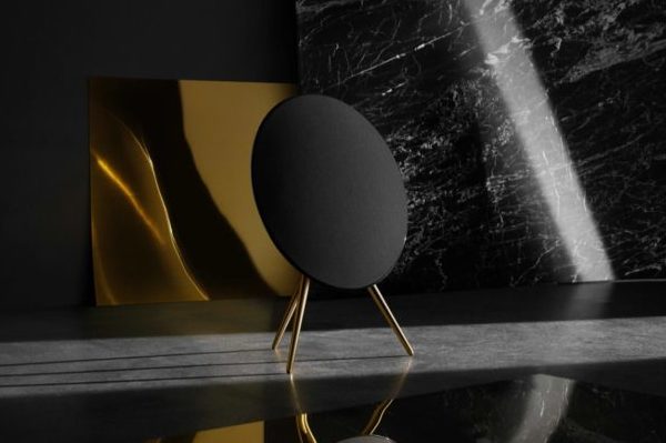 Saint-Laurent-BangOlufsen-altavoz-Dreams-of-Luxury