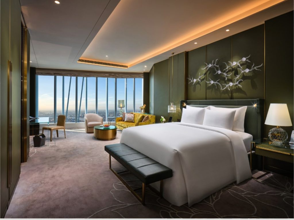 Suite-J-Hotel-Dreams-of-Luxury