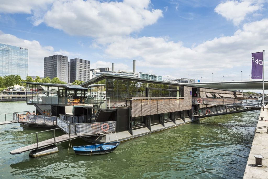 Hotel-flotante-sobre-sena-paris-Dreams-of-Luxury