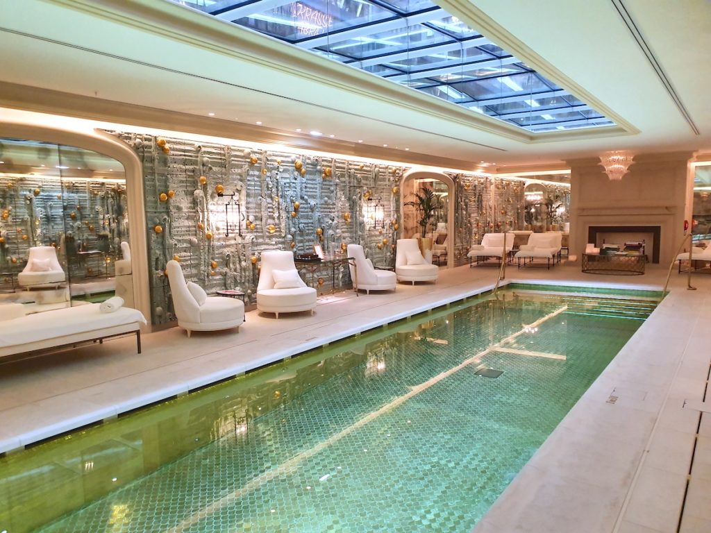 Piscina-Hotel-Crillon-Paris-Dreams-of-Luxury