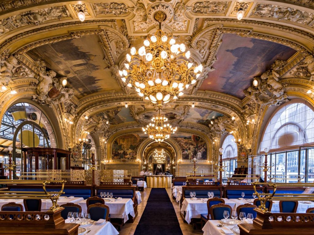 Le-Train-Bleu-sala-principal-Dreams-of-Luxury