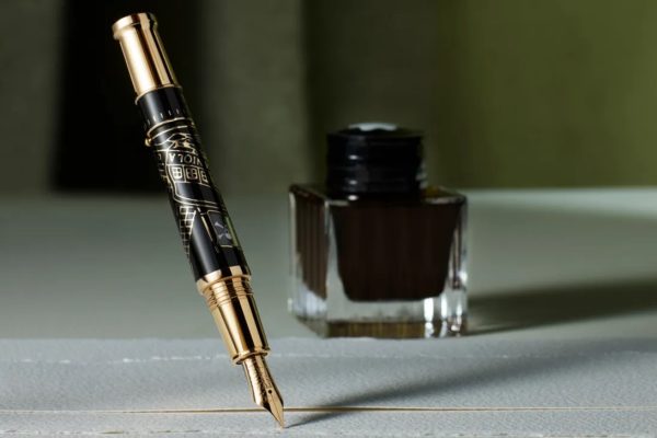 Montblanc-Isla-del-tesoro-estilográfica-Dreams-fo-Luxury