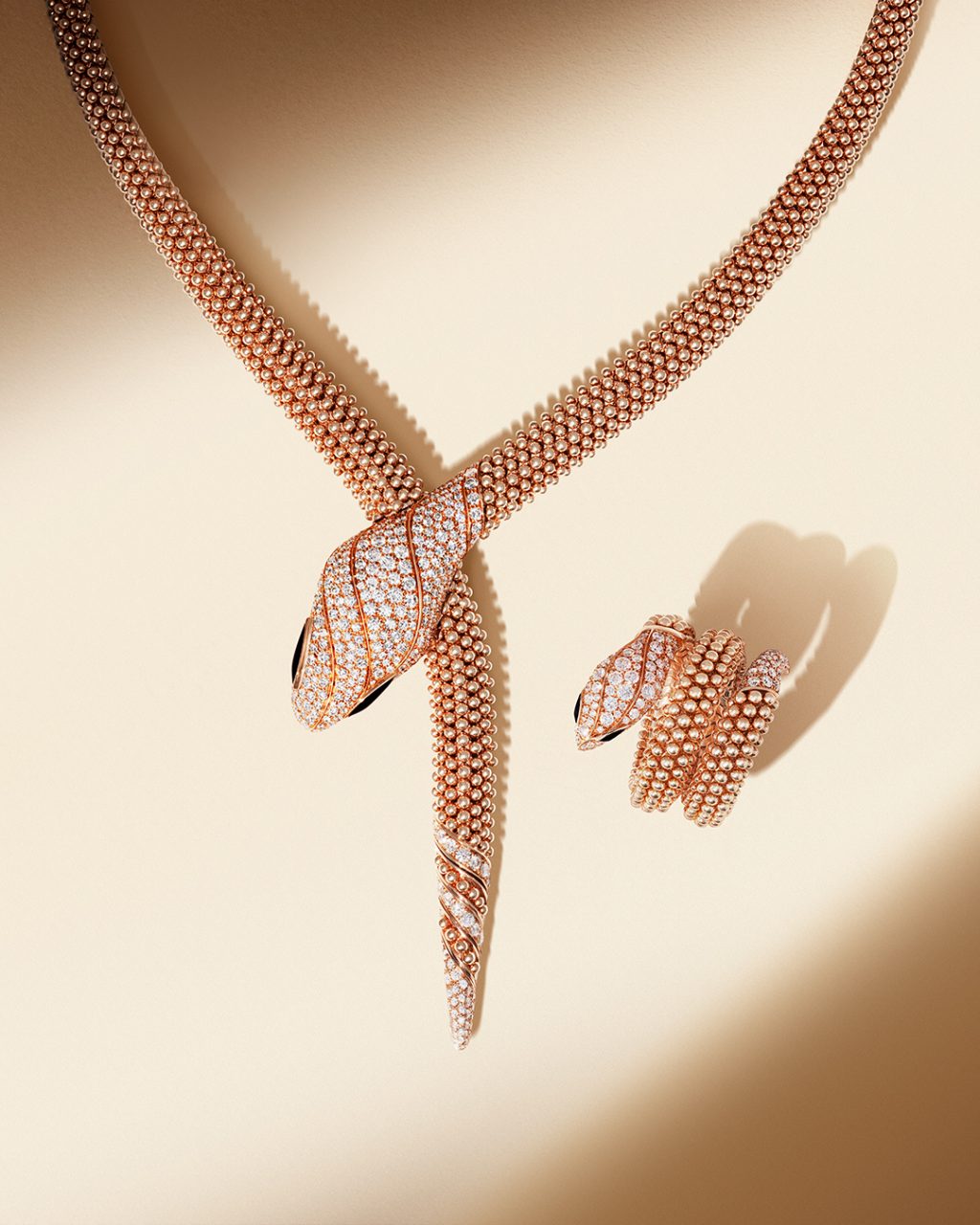 Collar-Serpenti-Bvlgari-Dreams-of-Luxury