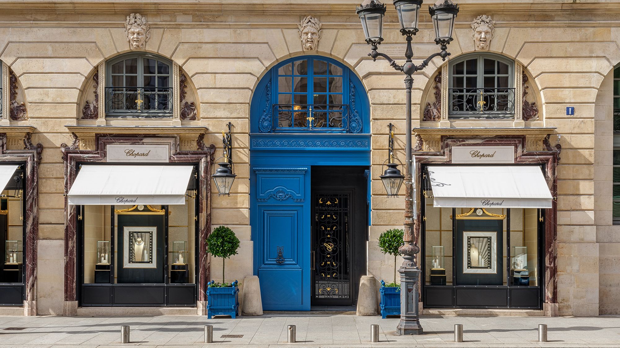 1-Place-Vendome-hotel-Chopard-Dreasm-of-Luxury