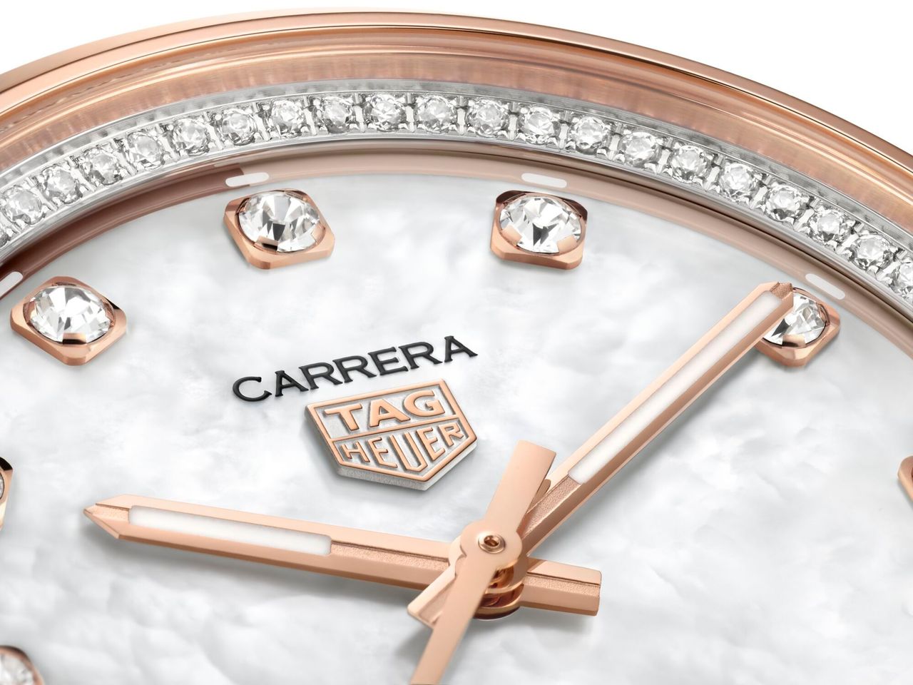 TAG-Heure-Carrera-nacar-blanco-diamantes-Dreasm-of-Luxury