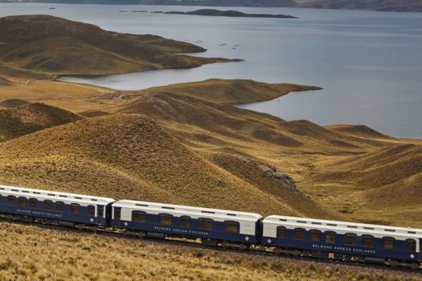 Andean-Explorer-tren-Peru-Dreams-of-Luxury